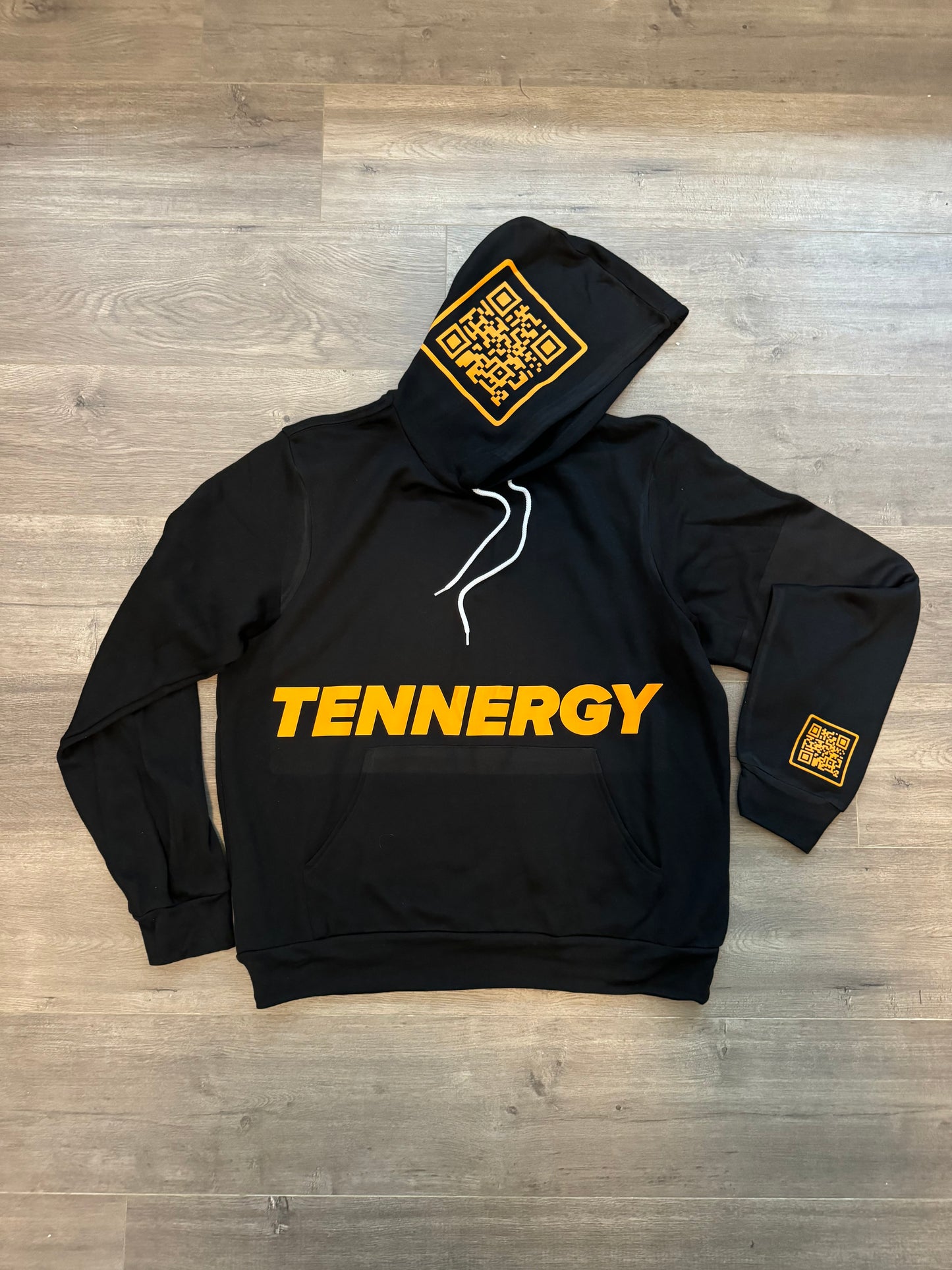 TENNERGY BLACK BLEND HOODIE 001